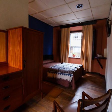 Hotel Modelo ケツァルテナンゴ 部屋 写真