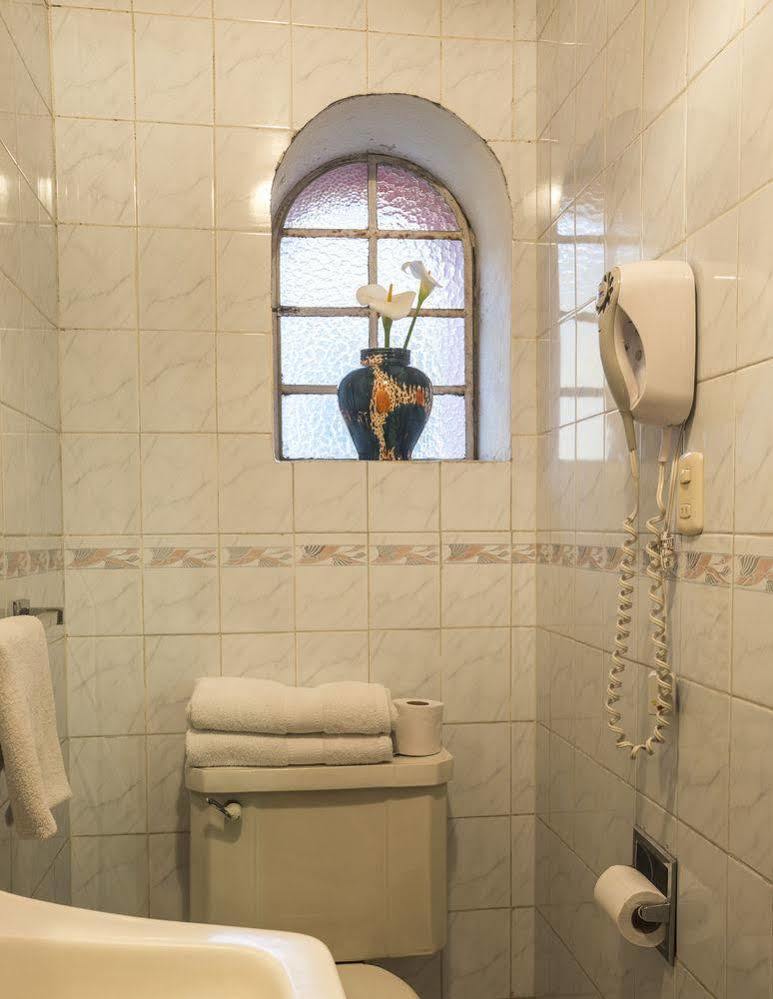 Hotel Modelo ケツァルテナンゴ エクステリア 写真